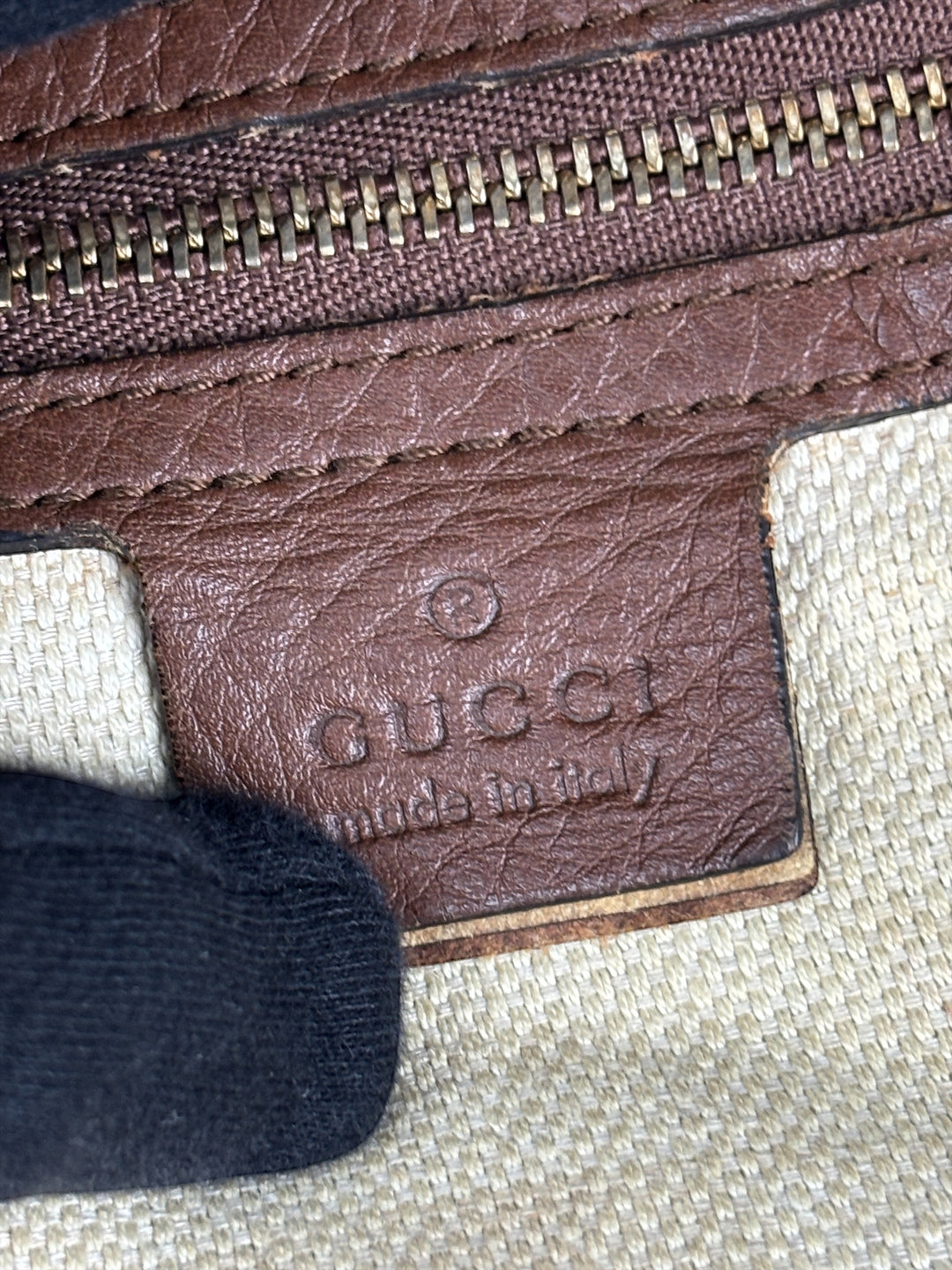 Gucci Soho Denim Tote/Hobo Bag mit Kettenriemen und Fransenanhänger