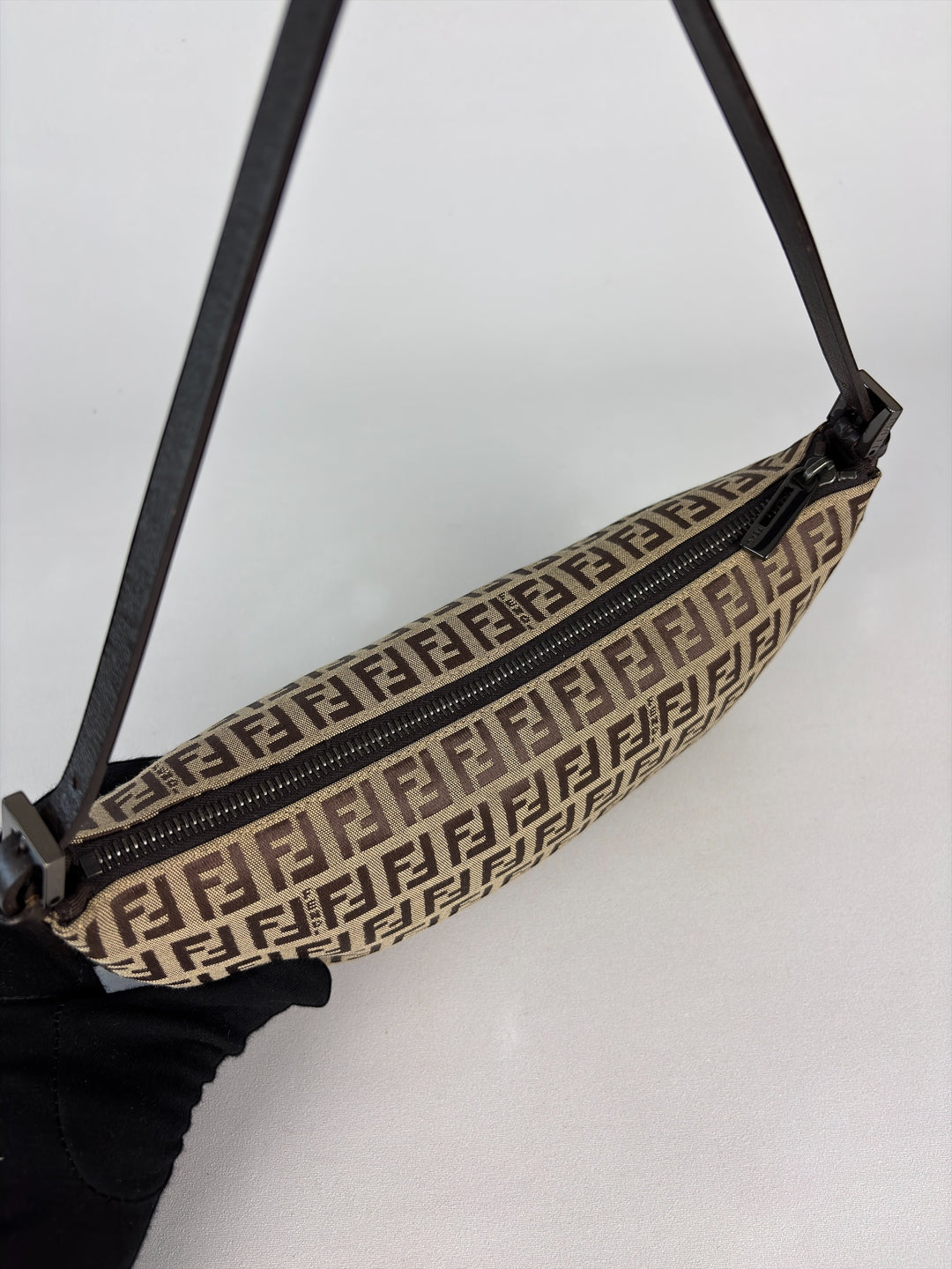 Fendi Zucca Baguette / Croissant / Halbmond / Pochette Schultertasche