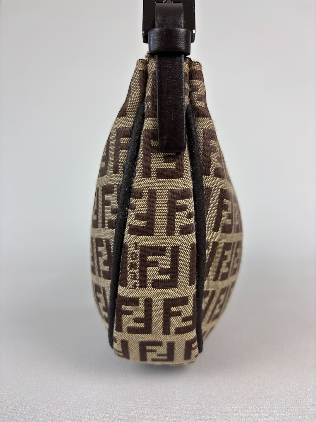 Fendi Zucca Baguette / Croissant / Halbmond / Pochette Schultertasche