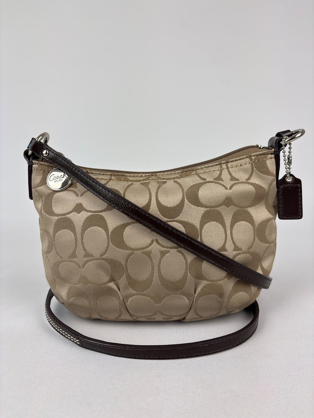 Coach Signature Crossbody Pouch (Mini-Hobo mit Schulterriemen)