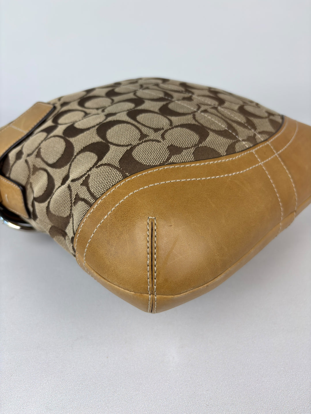 Coach Signature Ergo Buckle Shoulderbag
