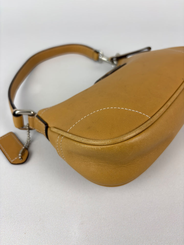 Coach Signature Sufflette