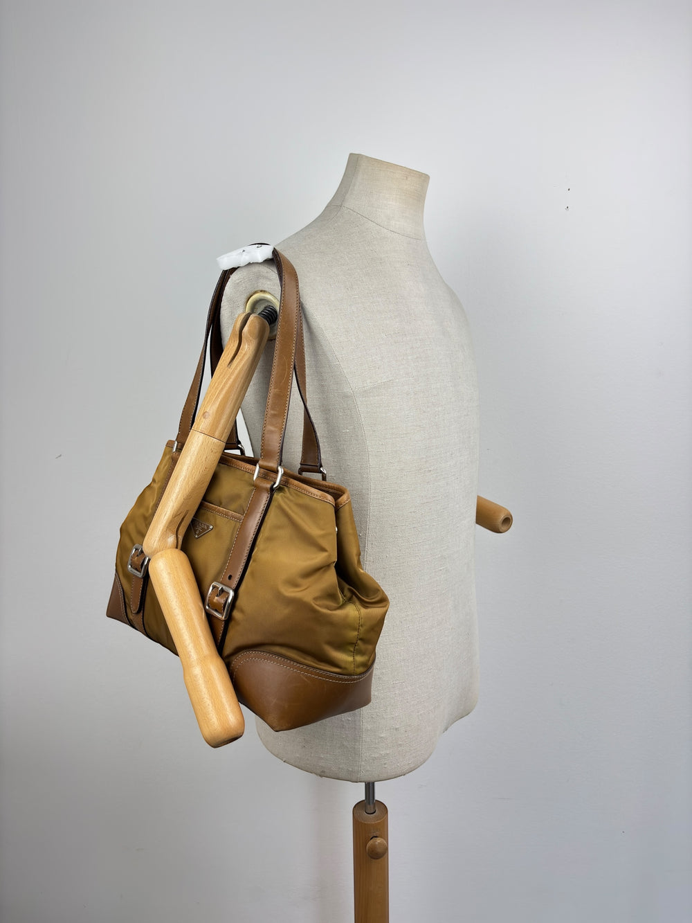 Prada Vitello Trim Tessuto Nylon Shoulder Bag / Schultertasche