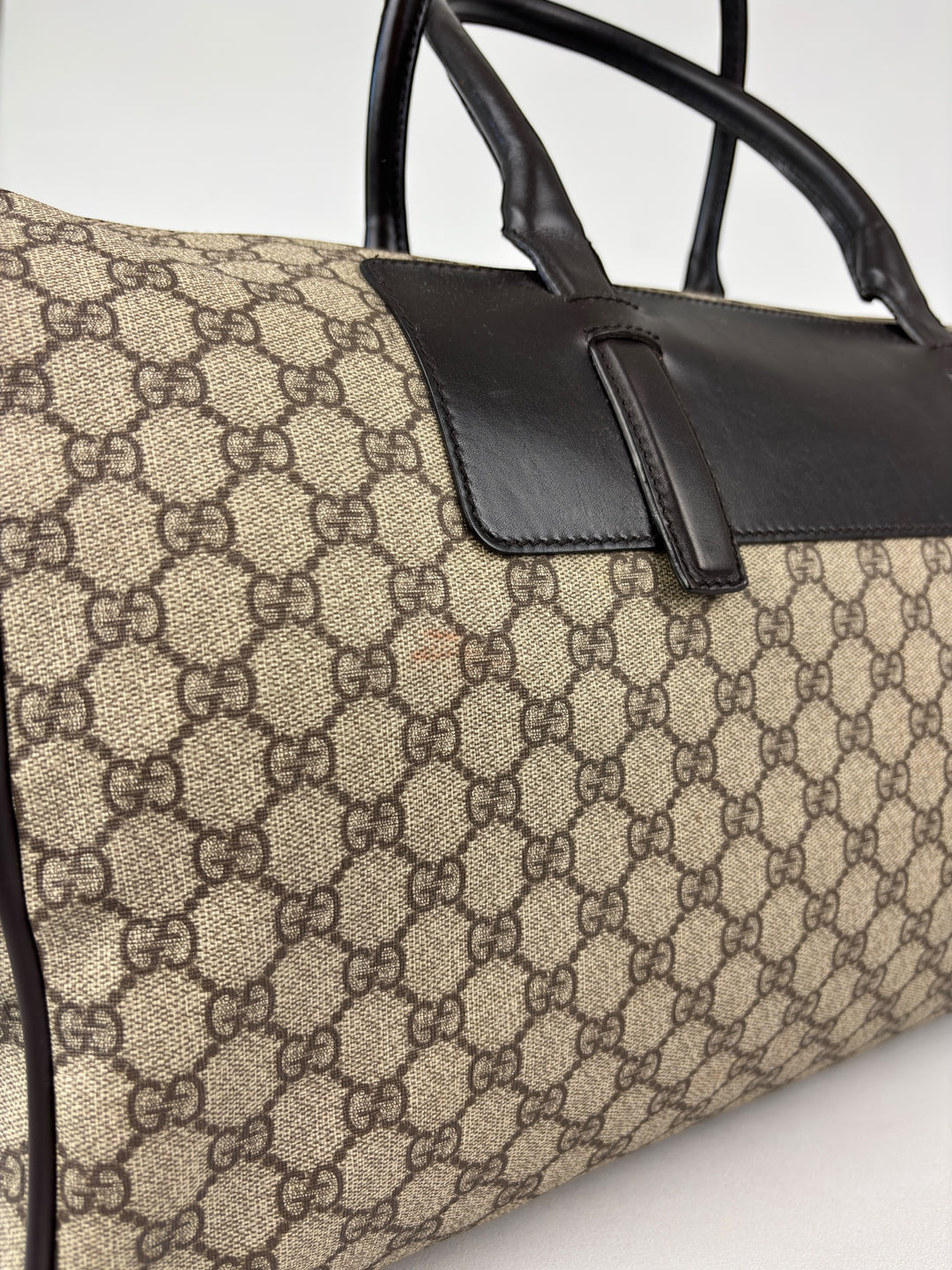 Gucci GG Supreme Boston Travel Bag / Duffle Bag