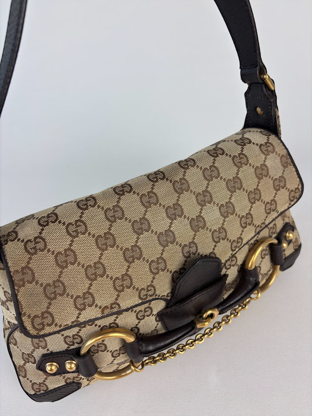 Gucci Horsebit Chain Baguette Bag mit Klappe (Vintage Web/Horsebit-Kollektion)