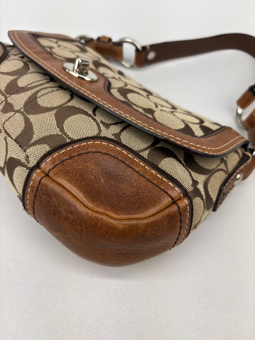 Coach Signature Canvas Shoulder Bag / Flap Shoulder Bag