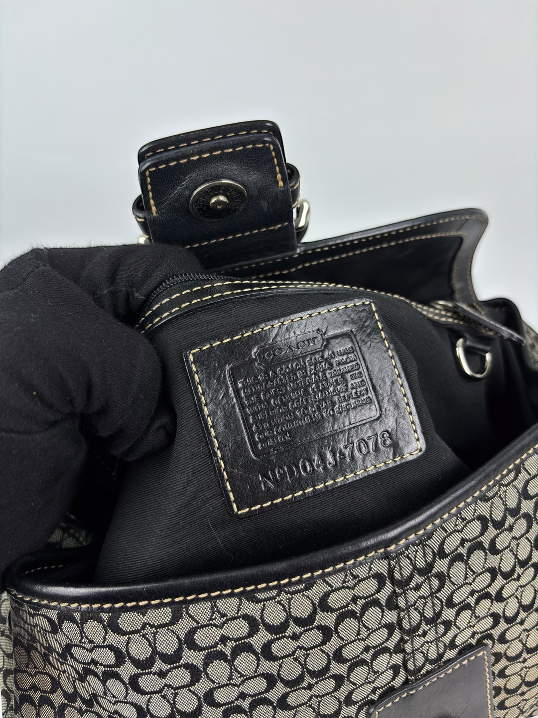 Coach Mini Signature Buckle Satchel (Doktortaschen-Silhouette)