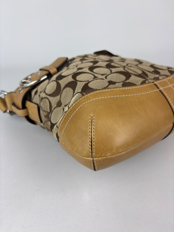 Coach Signature Ergo Buckle Shoulderbag