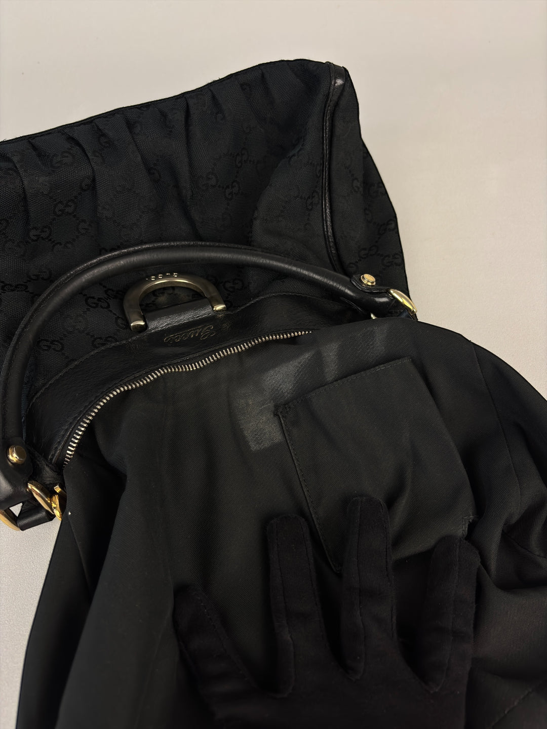 GUCCI Abbey D-Ring Hobo Bag Schultertasche