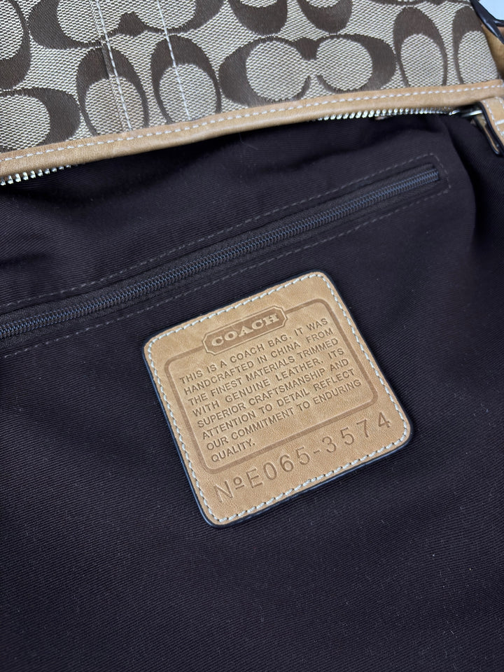 Coach Signature Ergo Buckle Shoulderbag