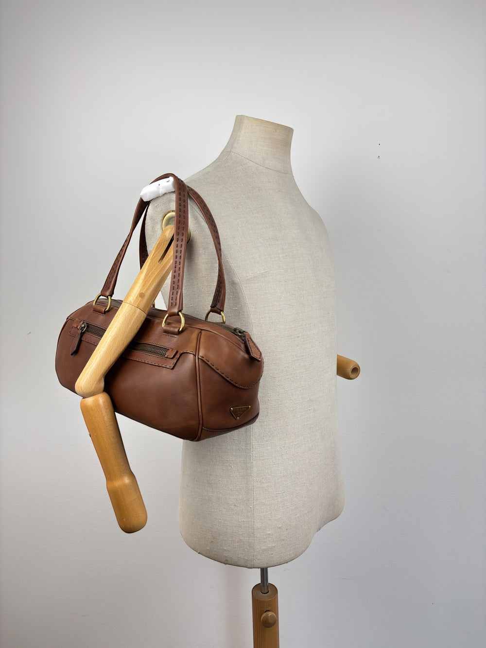 Prada Vitello Leder Schultertasche / Bowling Bag / Baguette / Leder