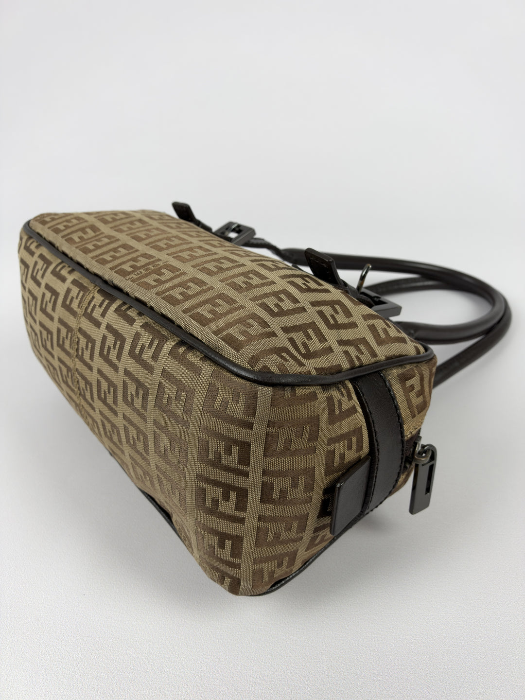 Fendi Zucchino Canvas Mini Boston Shoulder Bag in Beige/Braun, Detailansicht 5