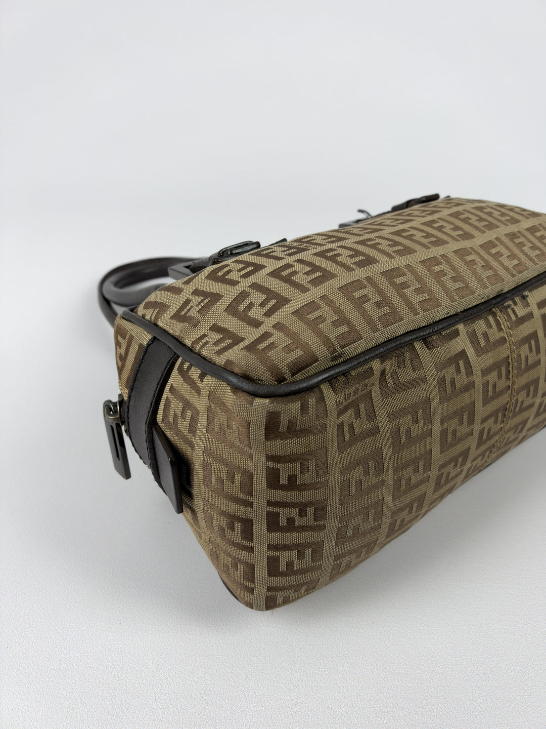 Fendi Zucchino Canvas Mini Boston Shoulder Bag in Beige/Braun, Detailansicht 7