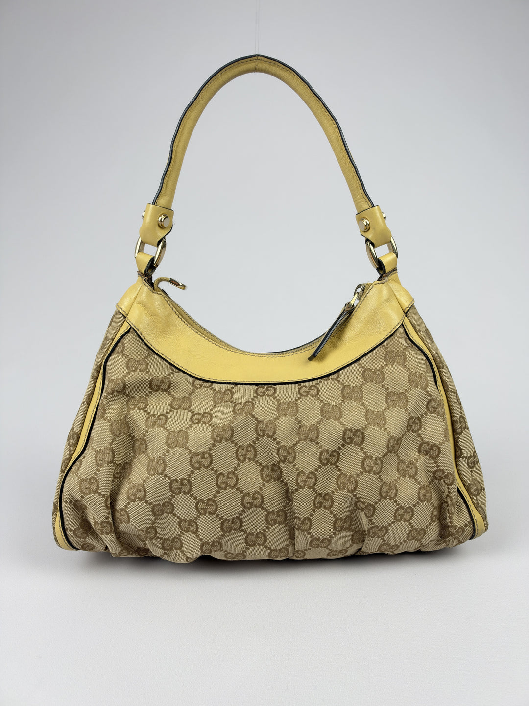 Gucci GG Canvas Abbey D-Ring Hobo Shoulder Bag in Beige/Ebenholz, Detailansicht 4