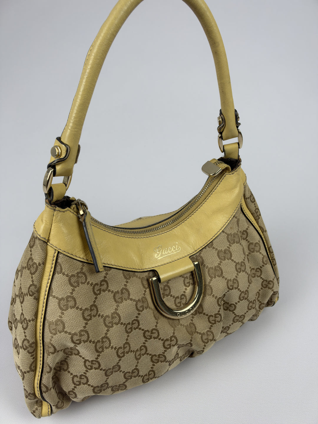Gucci GG Canvas Abbey D-Ring Hobo Shoulder Bag in Beige/Ebenholz, Detailansicht 6