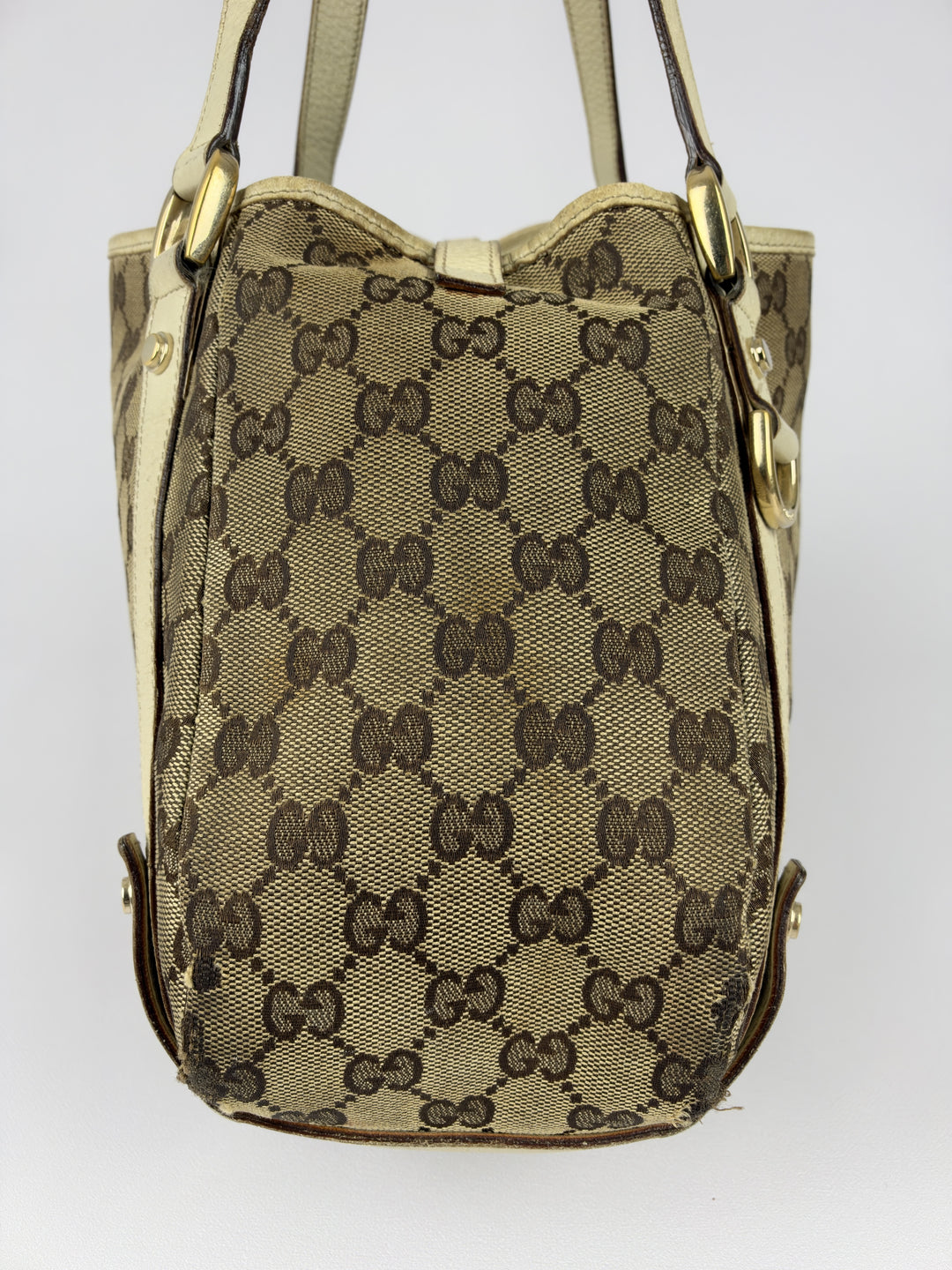 Gucci GG Canvas Abbey Tote Shoulder Bag in Beige/Ebenholz, Detailansicht 1