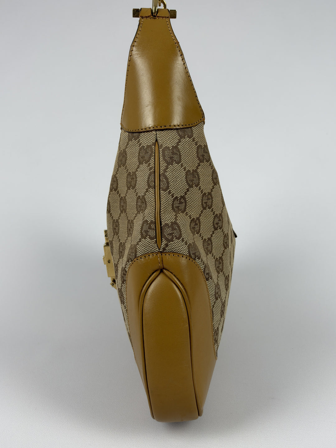 Gucci GG Canvas Jackie Chain Hobo Shoulder Bag in Beige/Ebenholz, Detailansicht 2