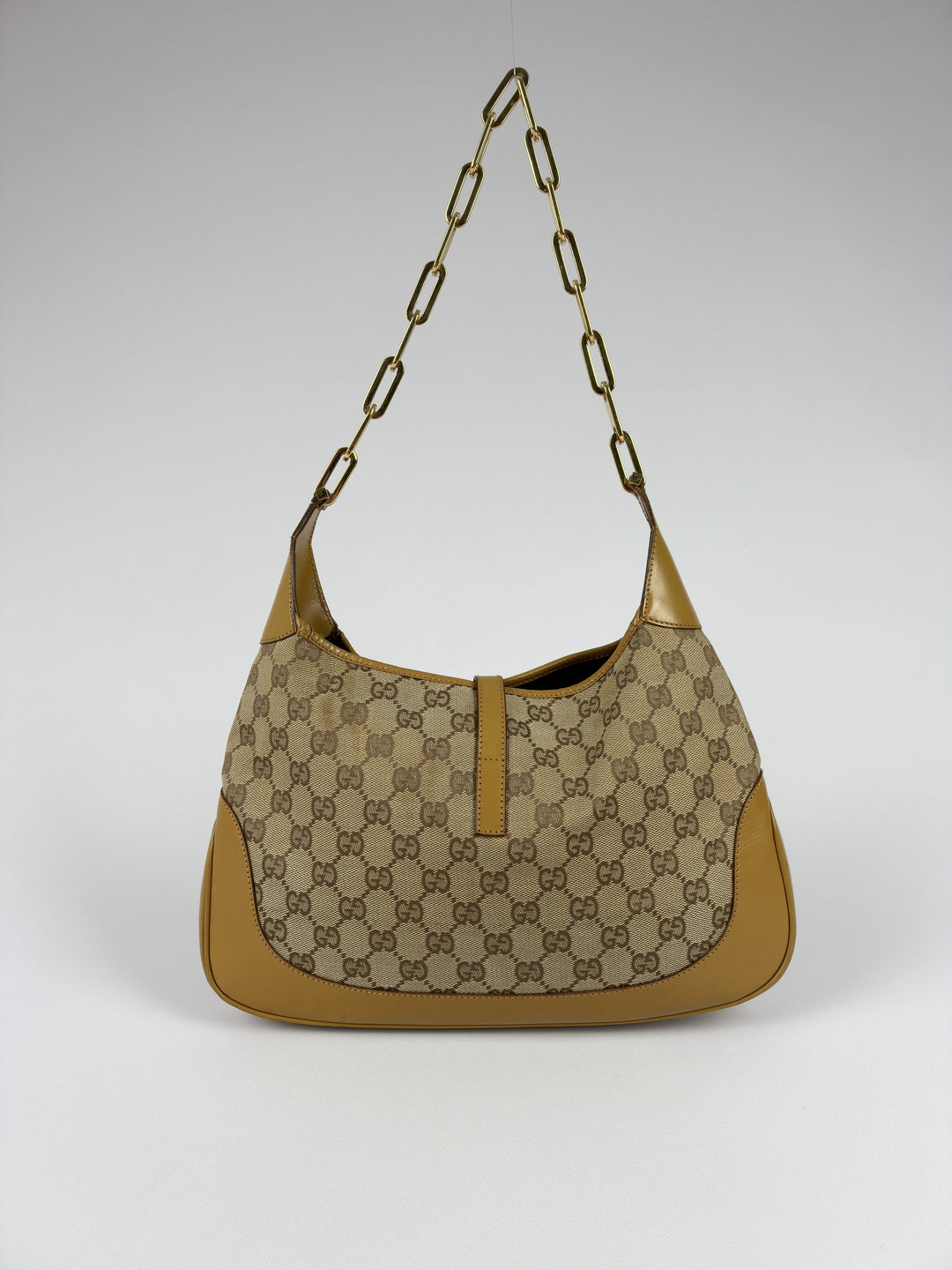 Gucci GG Canvas Jackie Chain Hobo Shoulder Bag in Beige/Ebenholz, Detailansicht 3