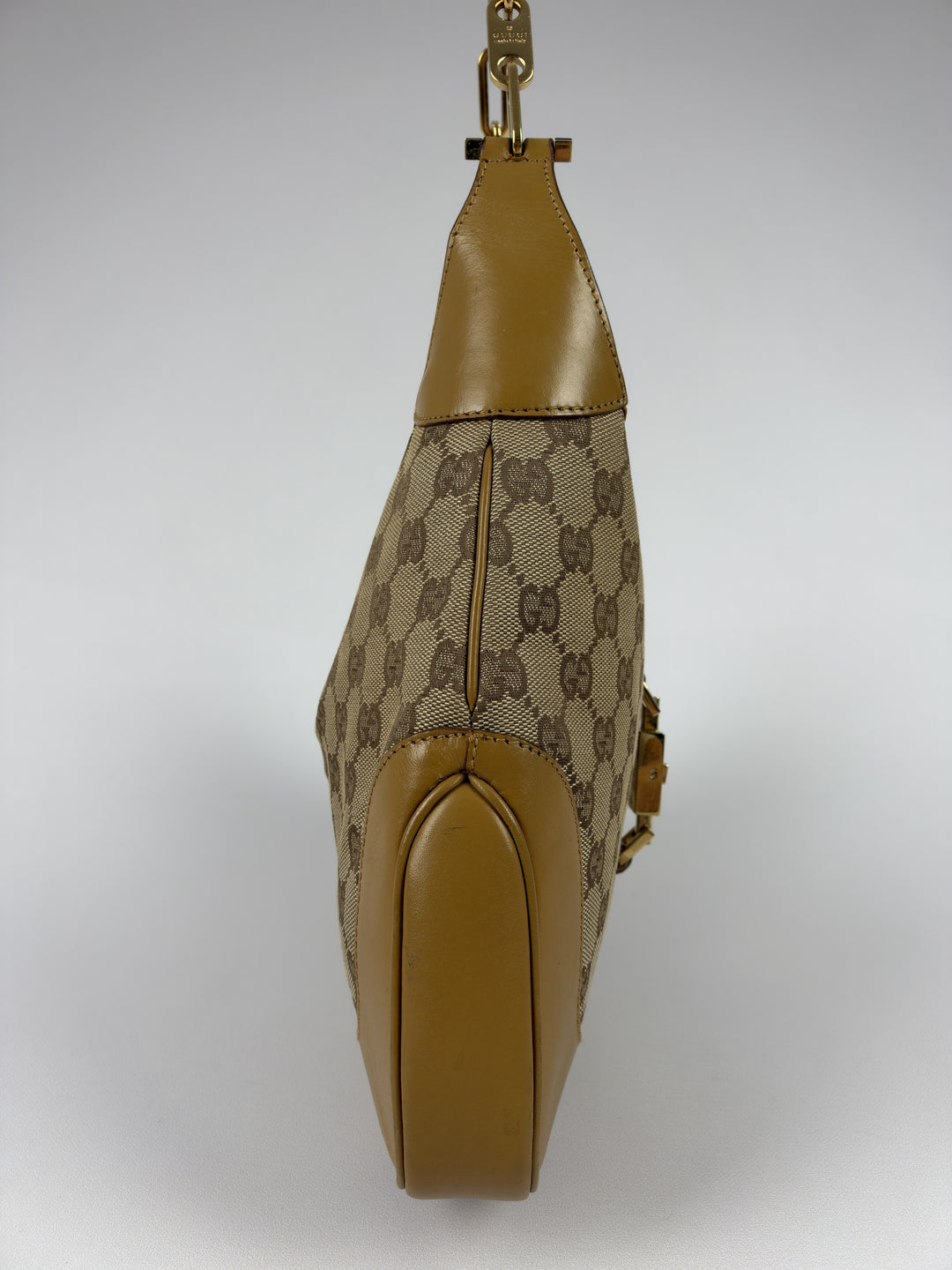 Gucci GG Canvas Jackie Chain Hobo Shoulder Bag in Beige/Ebenholz, Detailansicht 5