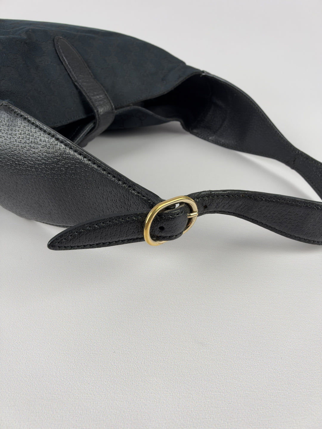 Gucci GG Canvas New Jackie Large Hobo Shoulder Bag in Schwarz, Detailansicht 10