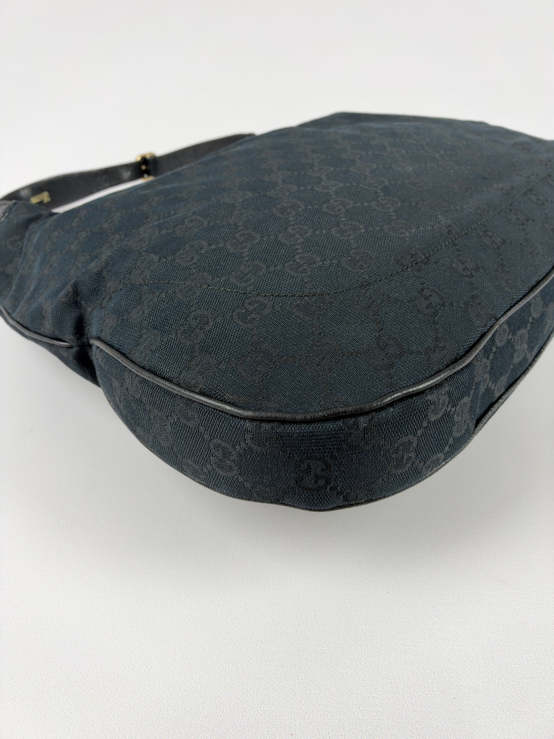 Gucci GG Canvas New Jackie Large Hobo Shoulder Bag in Schwarz, Detailansicht 8