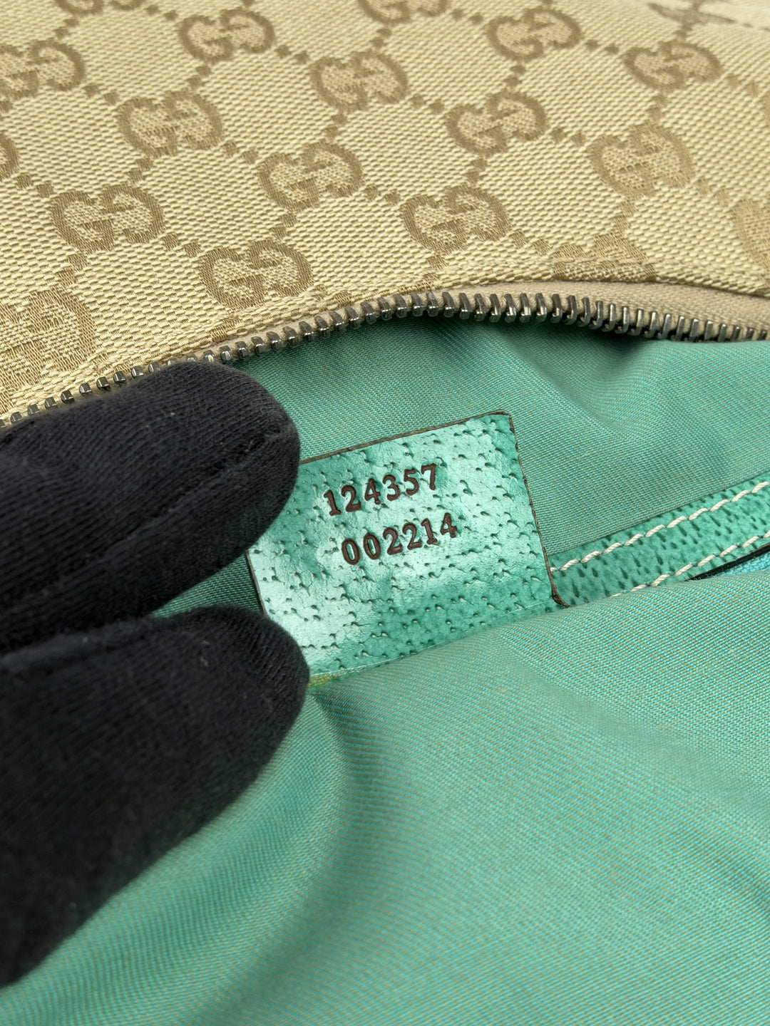 Gucci GG Canvas Turquoise Leather Hobo Shoulder Bag in Beige/Ebenholz, Detailansicht 13