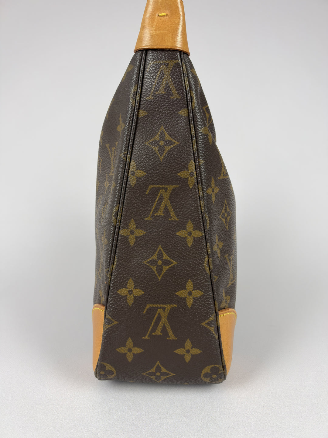 Louis Vuitton Monogram Boulogne 30 Shoulder Bag in Braun, Detailansicht 1