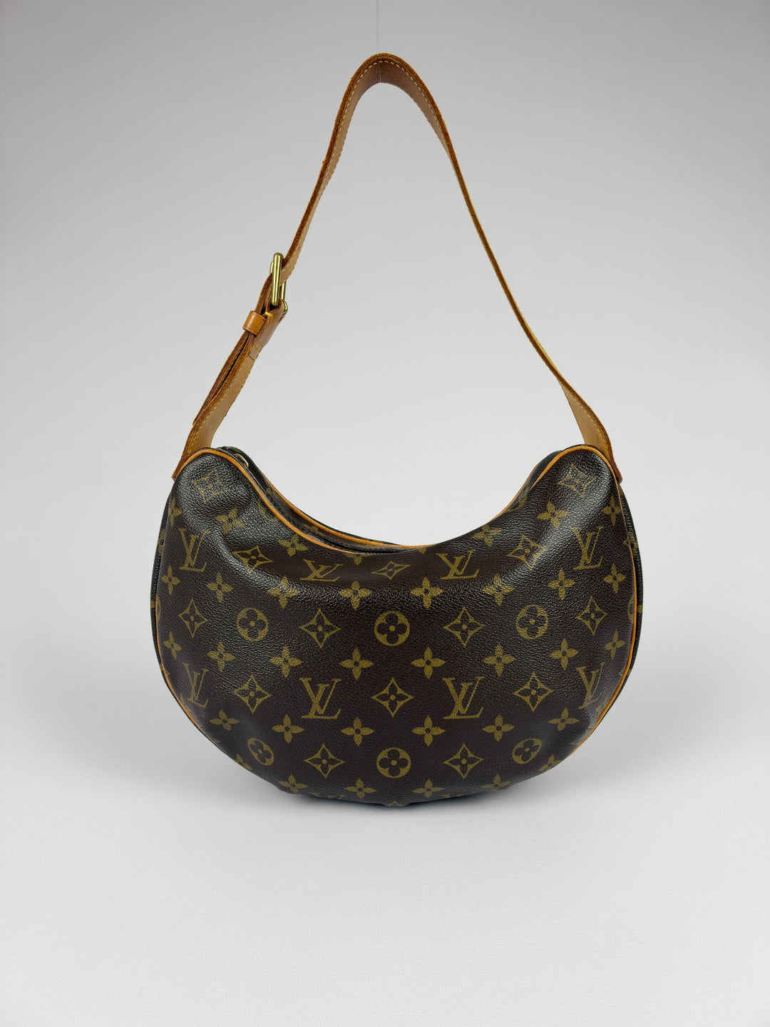 Louis Vuitton Monogram Croissant MM Half Moon Shoulder Bag in Braun, Detailansicht 2