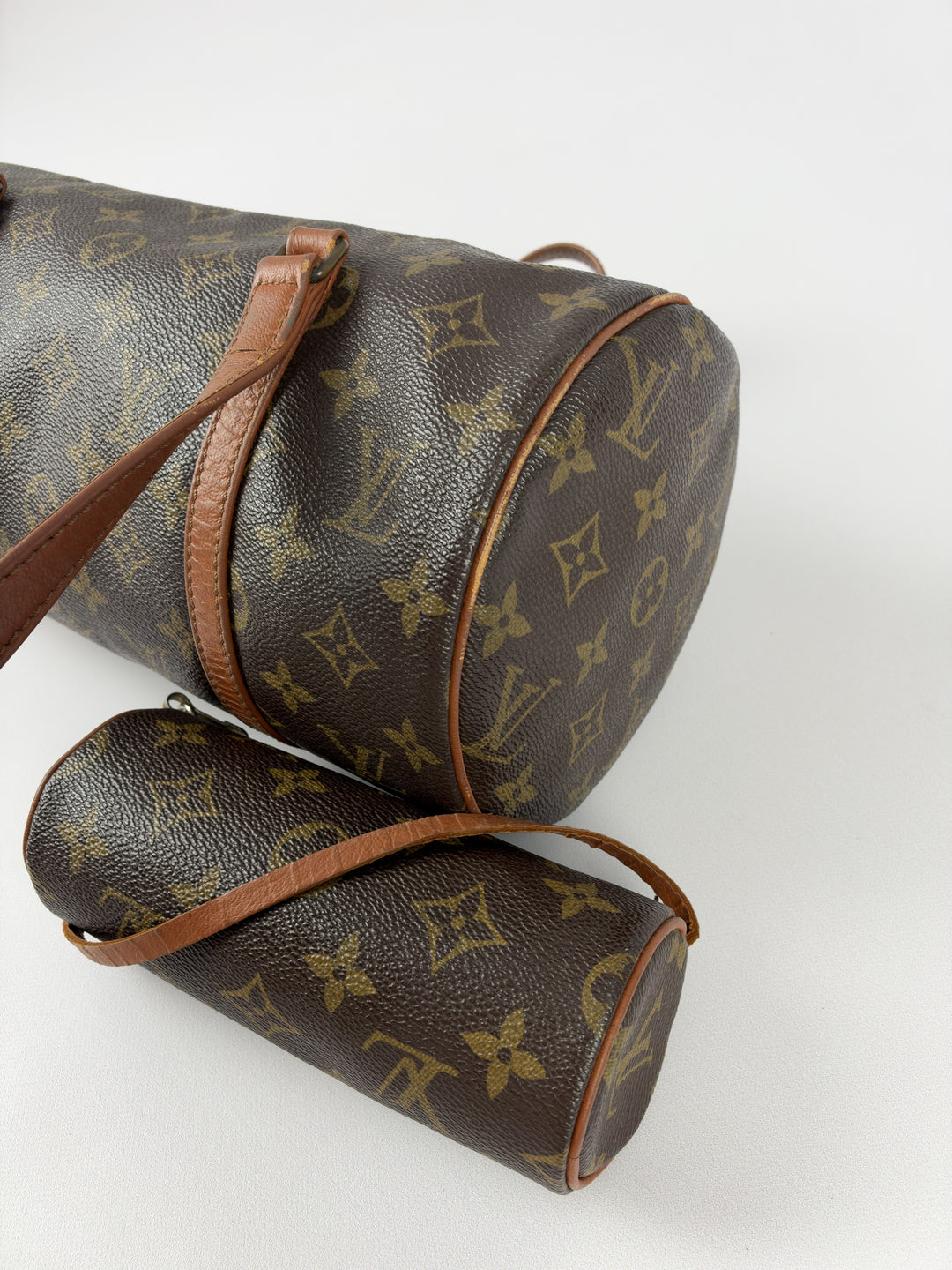Louis Vuitton Monogram Papillon 30 with Mini Pouch in Braun, Ansicht 13
