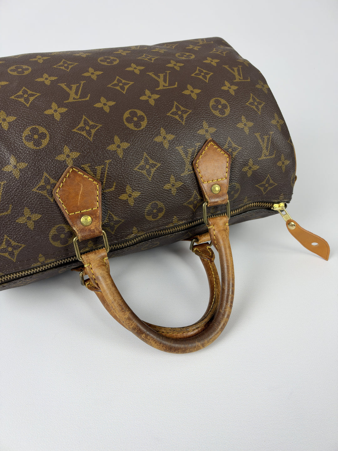 Louis Vuitton Monogram Speedy 30 in Braun, Detailansicht 11