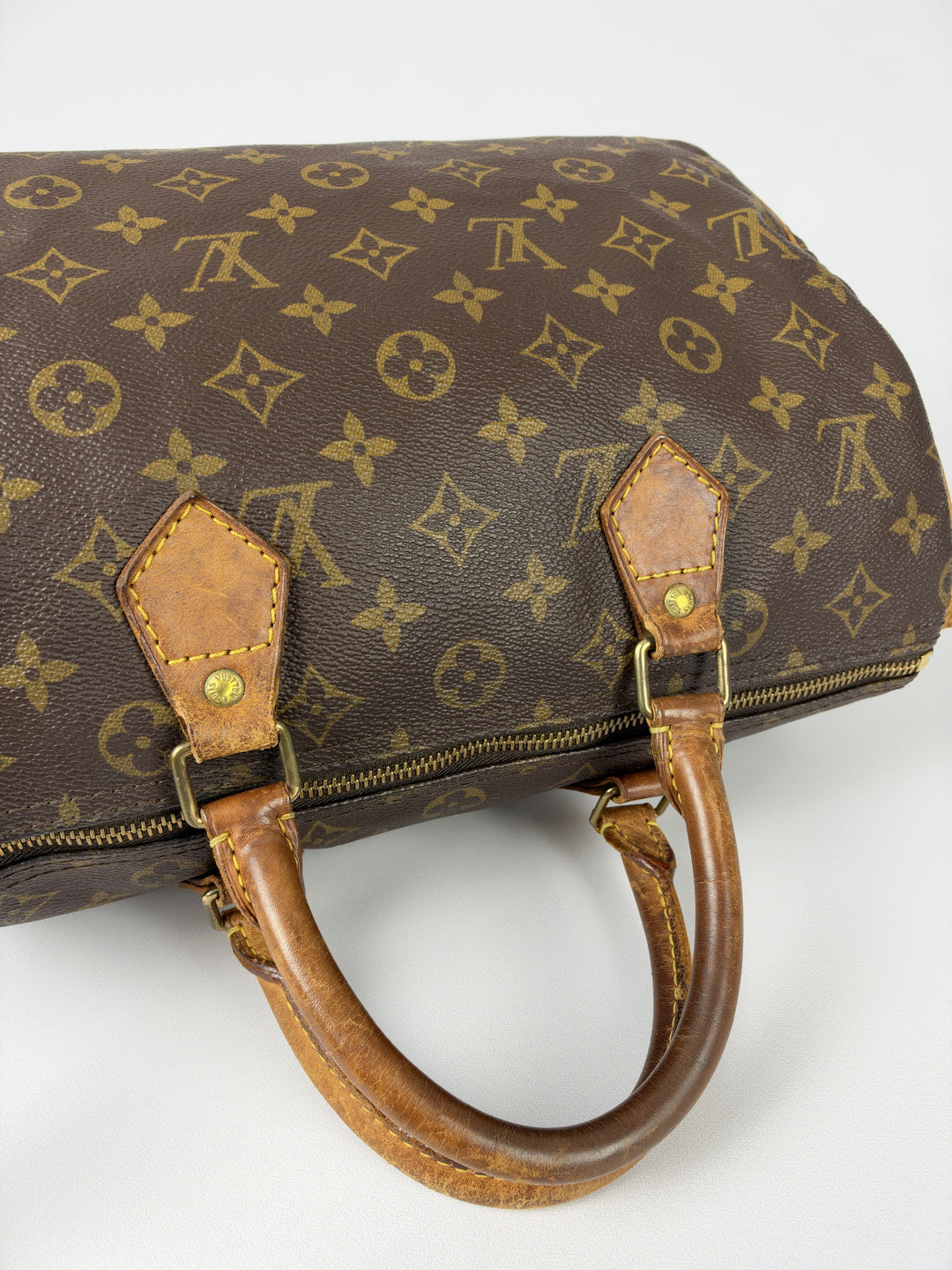 Louis Vuitton Monogram Speedy 30 in Braun, Detailansicht 9