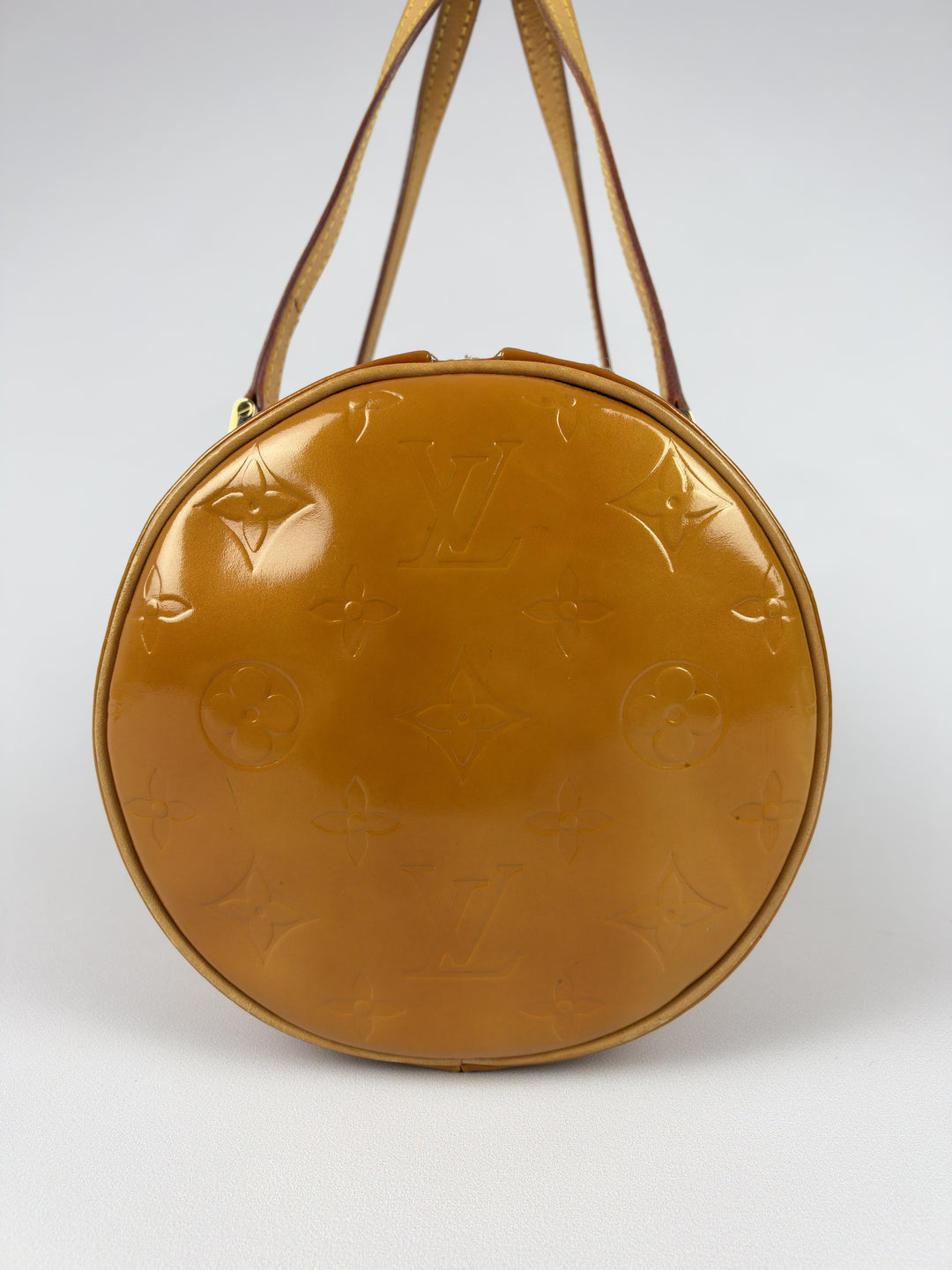 Louis Vuitton Monogram Vernis Bedford Papillon 30 Handbag in Honig/Orange, Detailansicht 3