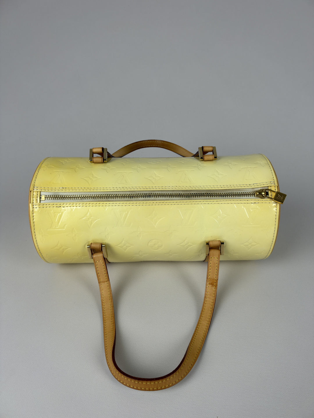 Louis Vuitton Vernis Bedford Papillon Handbag in Hellgelb, Detailansicht 4