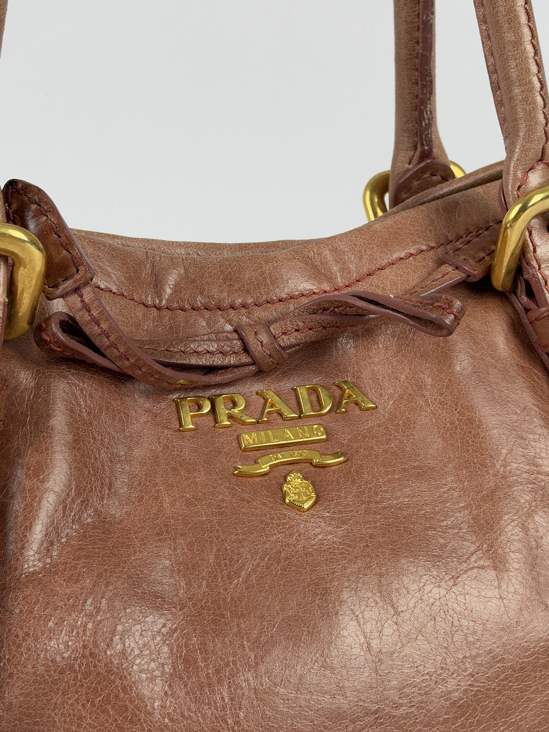 Prada Vitello Shine Leather Bow Tote Shoulder Bag in Rosé/Altrosa, Detailansicht 4