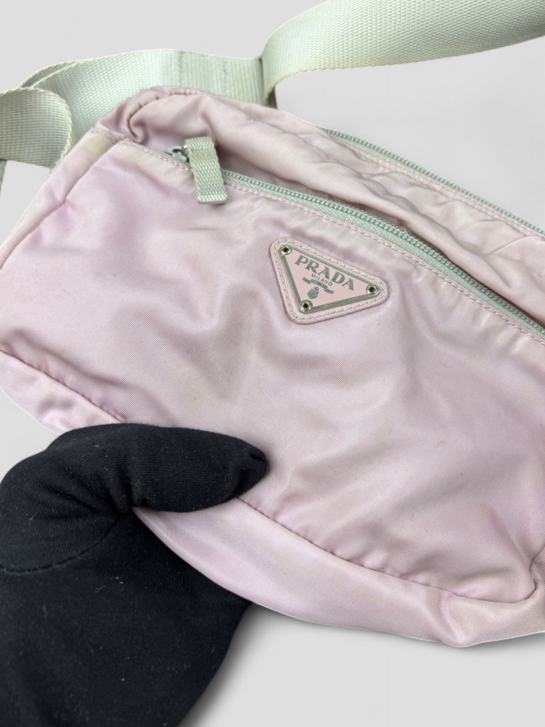 vintage Prada Nylon Umhängetasche rosa unisex, second hand prada crossbodybag pink