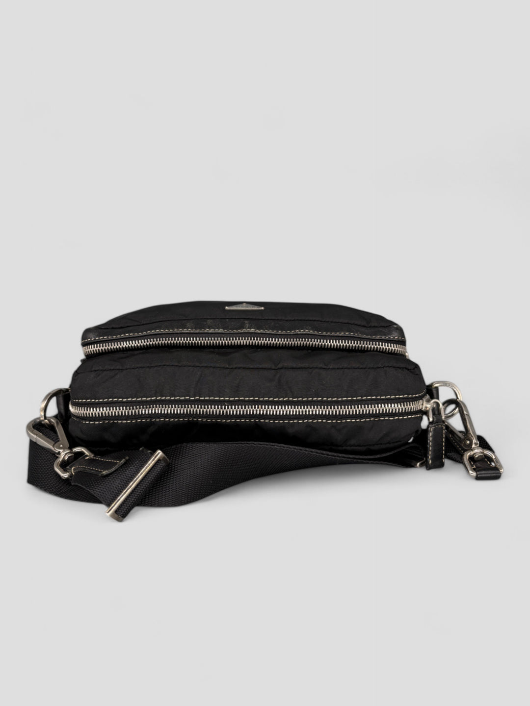 vintage Prada Nylon Umhaengetasche schwarz Herren, second hand prada crossbodybag black for men