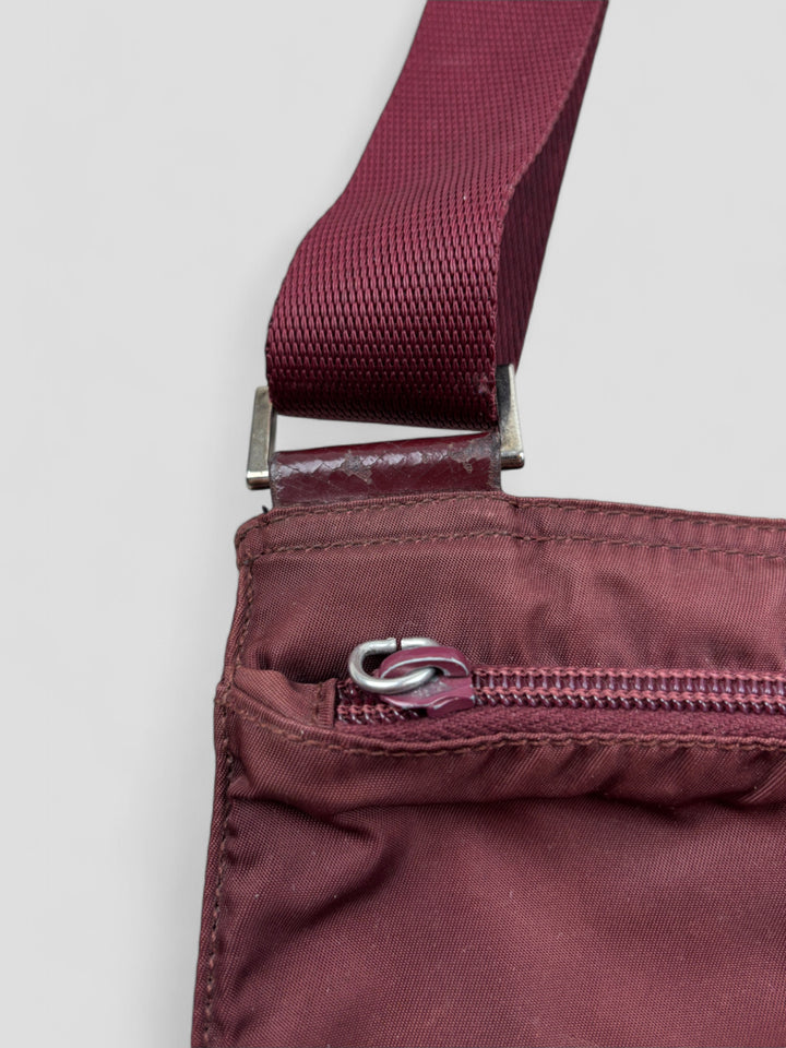vintage Prada Umhaengetasch rot Herren, second hand prada crossbodybag red men