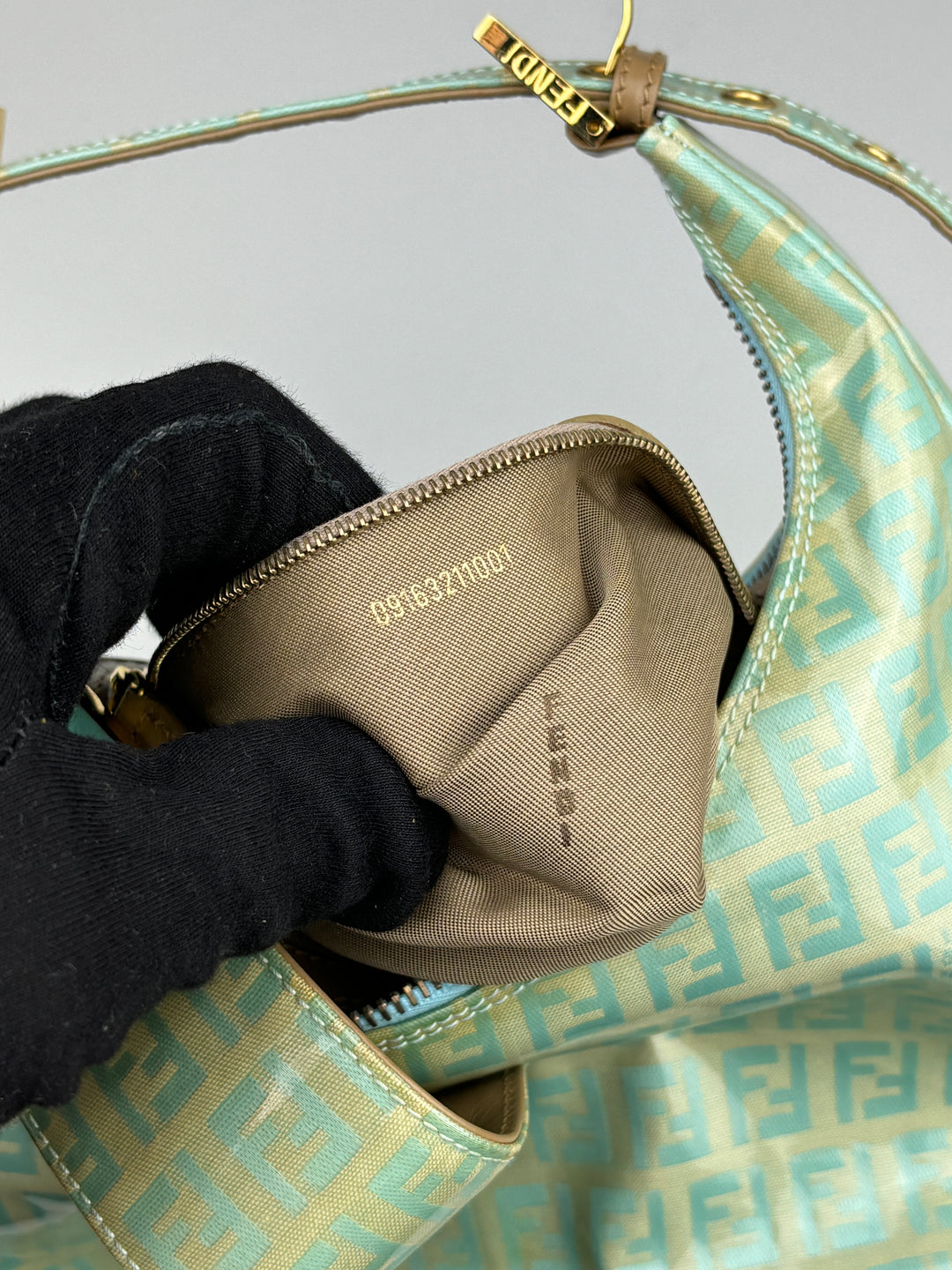 vintage fendi croissant mint monogram women bag, second hand fendi damen schultertasche
