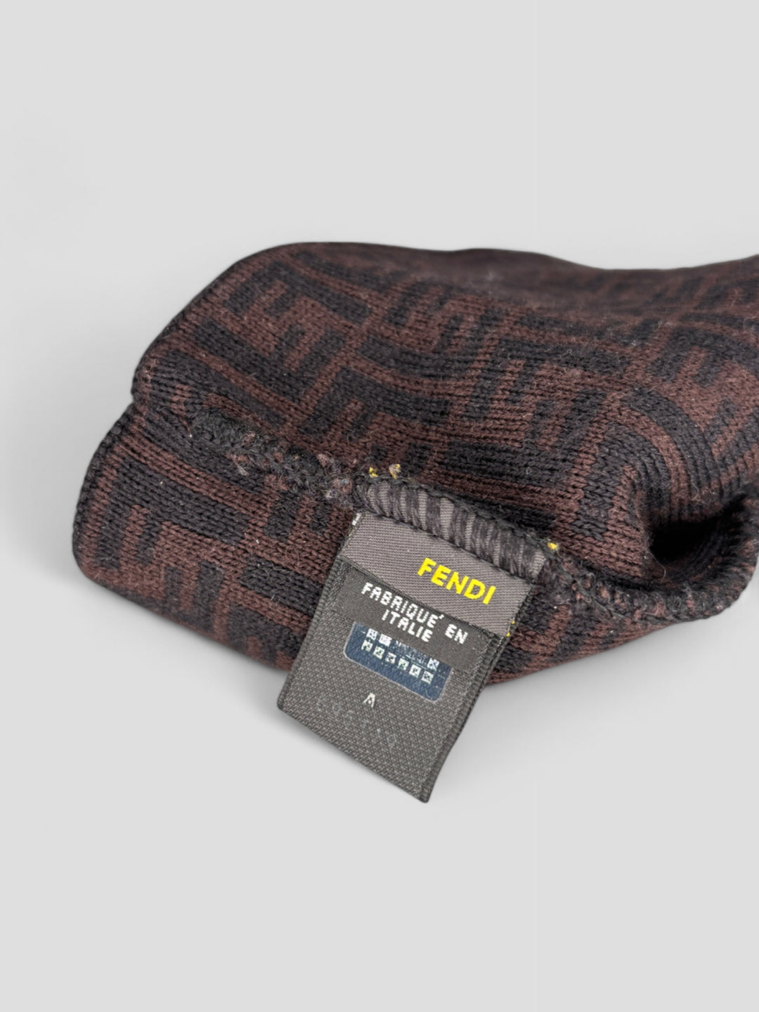 vintage fendi unisex beanie braun. second hand fendi hat brown